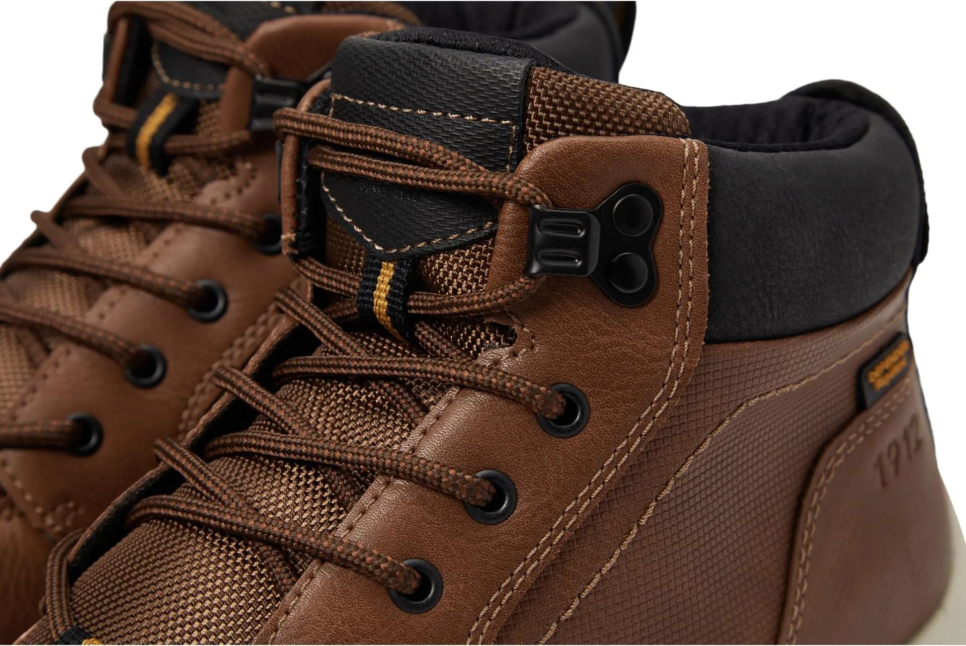 Excavate Plain Toe Chukka Boot Nunn Bush Lace-Up Boot, Tan