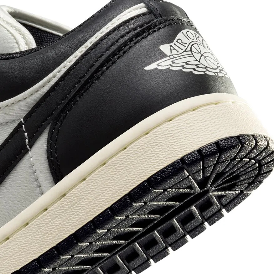WMNS AIR JORDAN 1 LOW SE FB9893-101